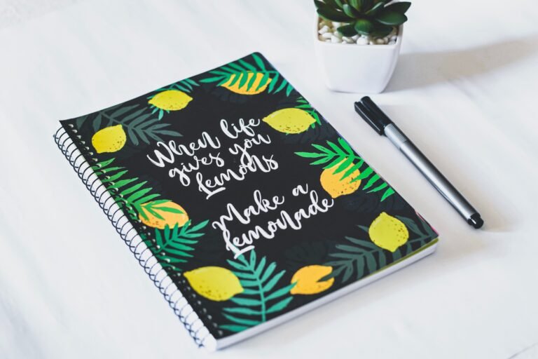 caderno personalizado com mensagem